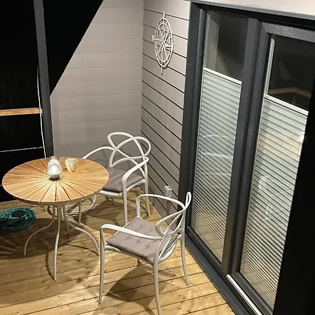Hausboot Svanehus * Heiligenhafen